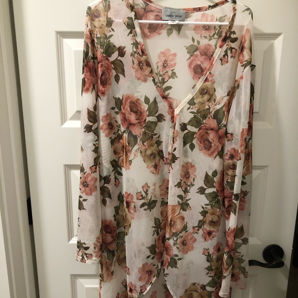 Women’s Plus Size 3X sheer High/Low Top